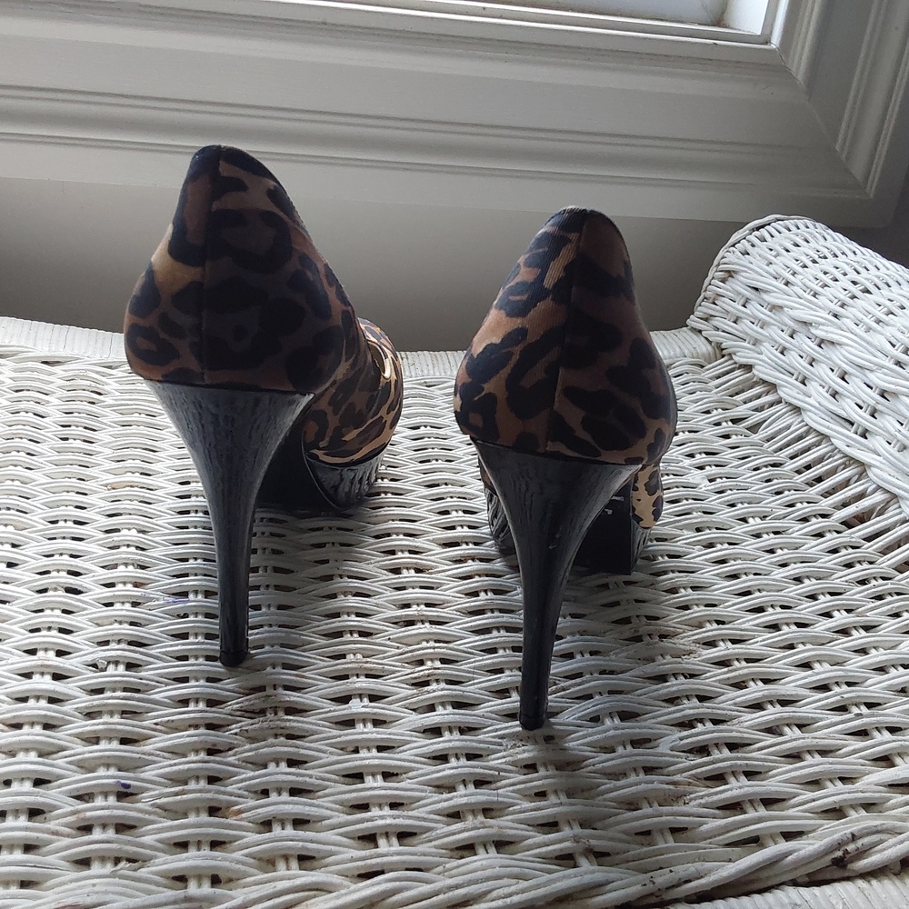Guess Brown Leopard Print Heels